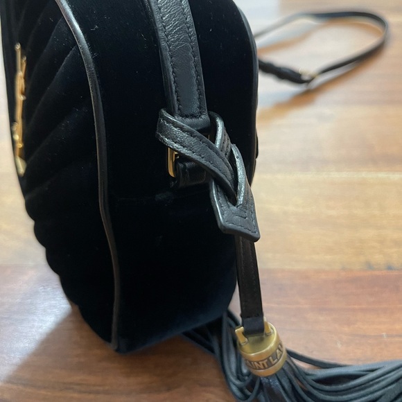 ❌SOLD❌ Saint Laurent Lou camera bag black velvet - Picture 5 of 16